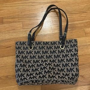 Michael Kors, tote and wallet set